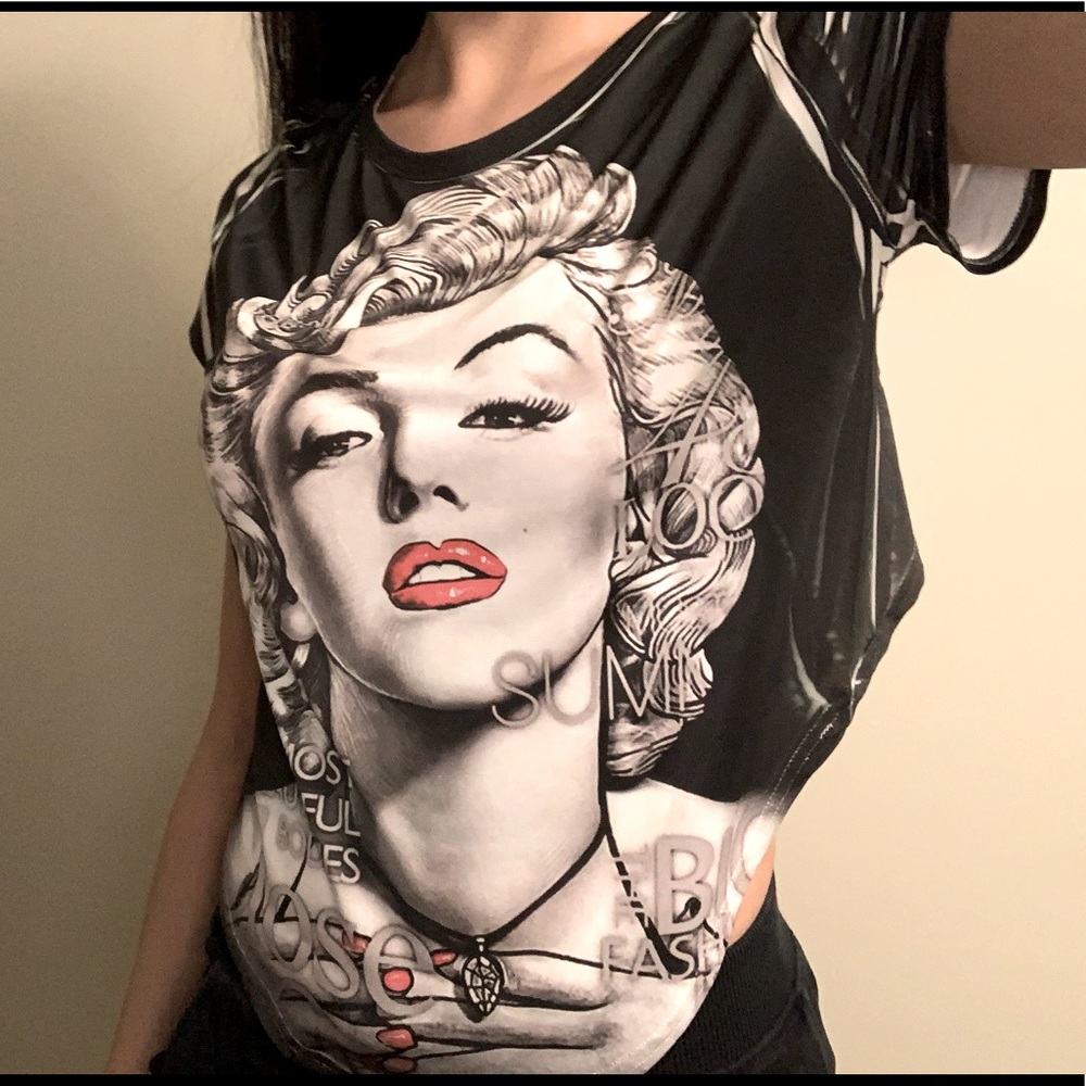 Marylin Monroe Graphic Blouse